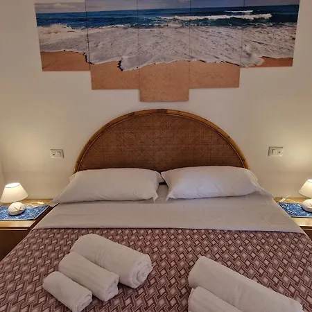 Porto Pollo, Villino Smeraldo *
